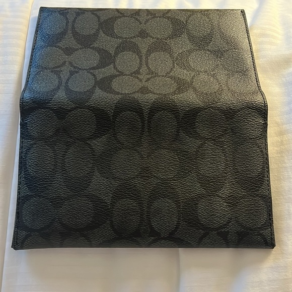 Coach Tech Phone Bi Fold Wallet Black Gray Pebbled Logo Leather - Picture 5 of 9